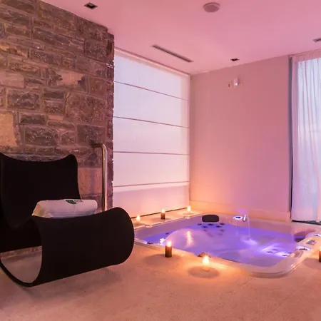 Beautiful Monte With Pool