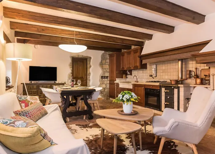 Beautiful Monte With Pool * Momjan