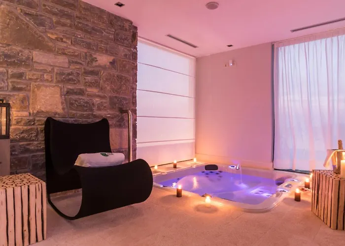 Beautiful Monte With Pool