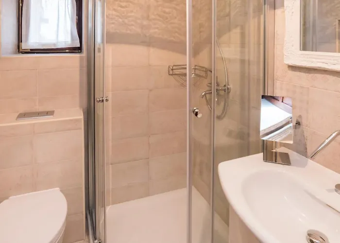 Villa Beautiful Monte With Pool