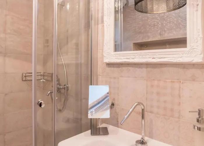 Villa Beautiful Monte With Pool