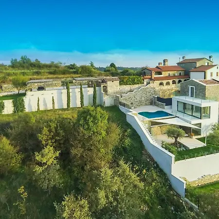 Вилла Beautiful Monte With Pool Momjan