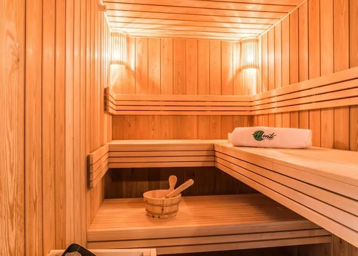 Villa Beautiful Monte With Pool