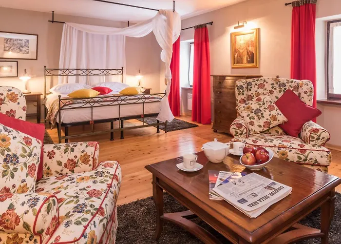 Beautiful Monte With Pool Villa *